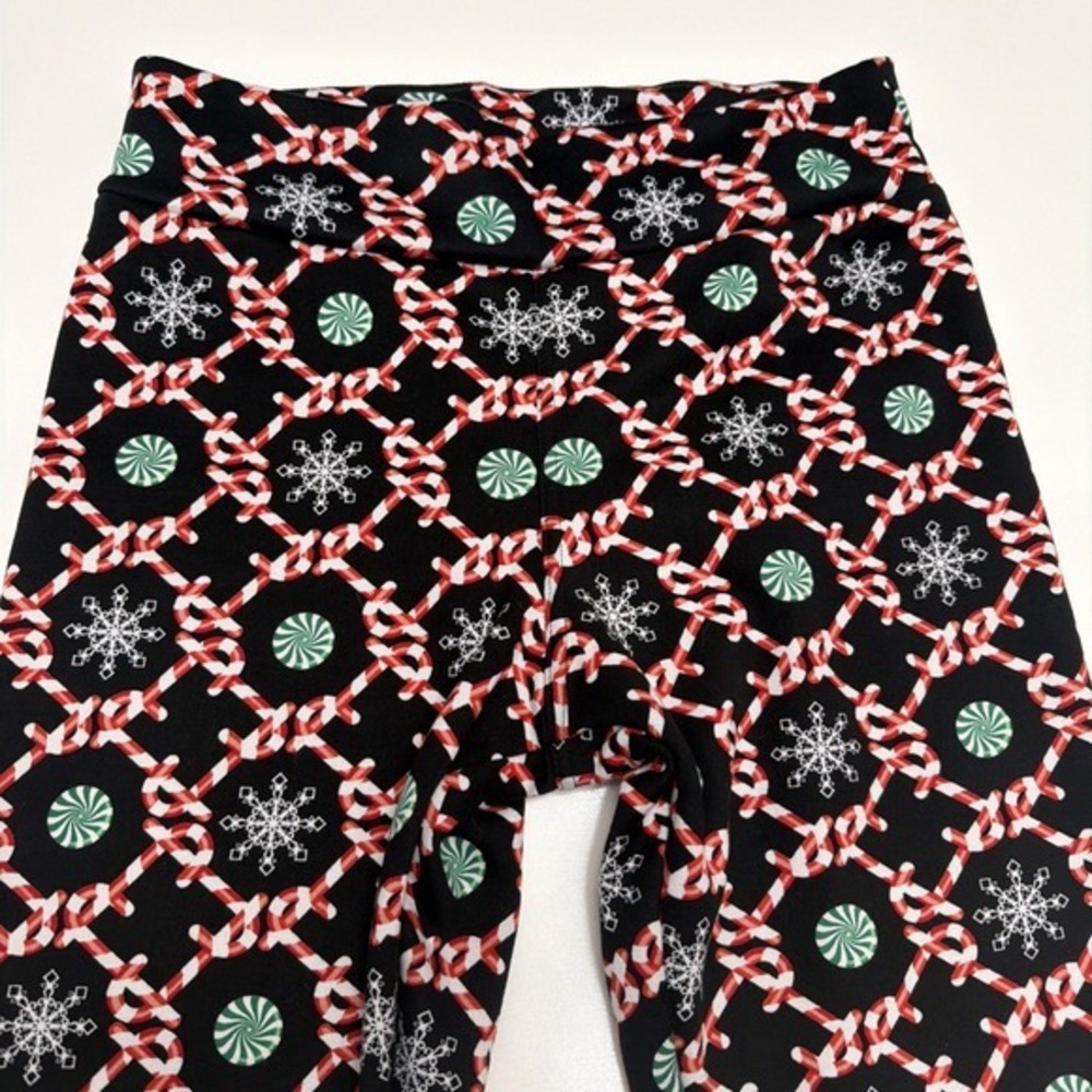 No Boundaries Christmas/Holiday leggings junior/young woman XL(15-17). 769